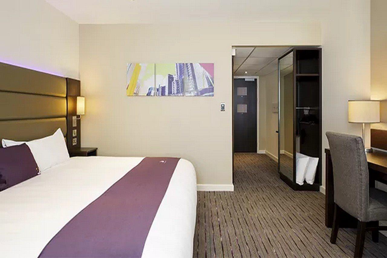 Premier Inn Maidenhead Town Centre Bagian luar foto