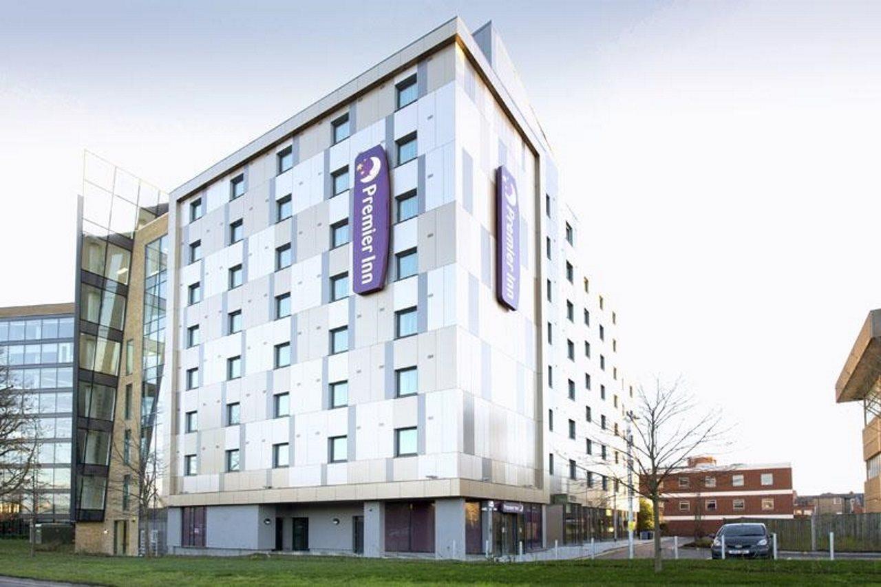 Premier Inn Maidenhead Town Centre Bagian luar foto