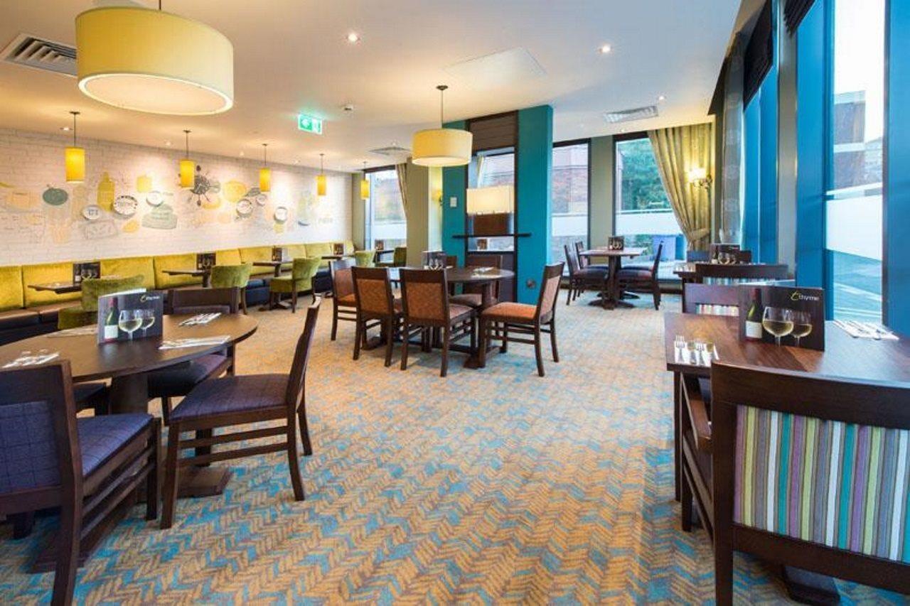 Premier Inn Maidenhead Town Centre Bagian luar foto